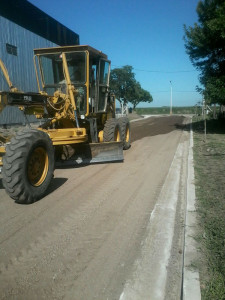 Nueva cuadra de cordón cuneta - Calle Tucumán entre Av. Centenario y San Martin