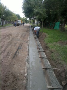 Cordón cuneta calle Alberdi.