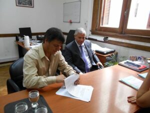 Firma convenio con agricultura