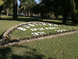 Embelleciendo la plaza (4)