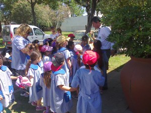 Visita de los chicos del jardin (2)