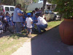 Visita de los chicos del jardin (3)