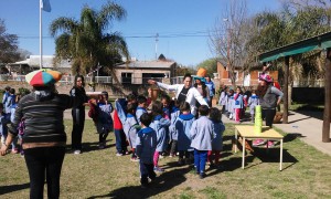 Dia del niño en el jardin (16)