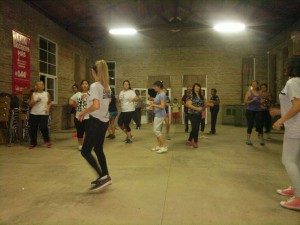 Clases de cumbia cruzada (6)