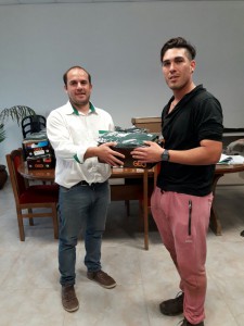 Entrega de ropa al personal (17)