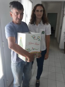 Entrega de caja navideña 2018 (7)