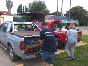 Colectade bomberos y vecinos (2)