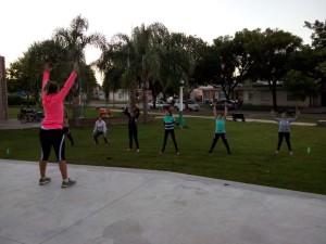2º clase de zumba al aire libre (1)