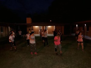 3º clase de zumba al aire libre (5)