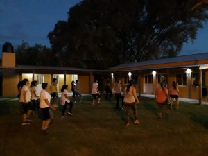 3º clase de zumba al aire libre (7)