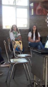 Charla sobre cria de aves (19)