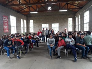 Charla sobre adicción a las drogas (16)